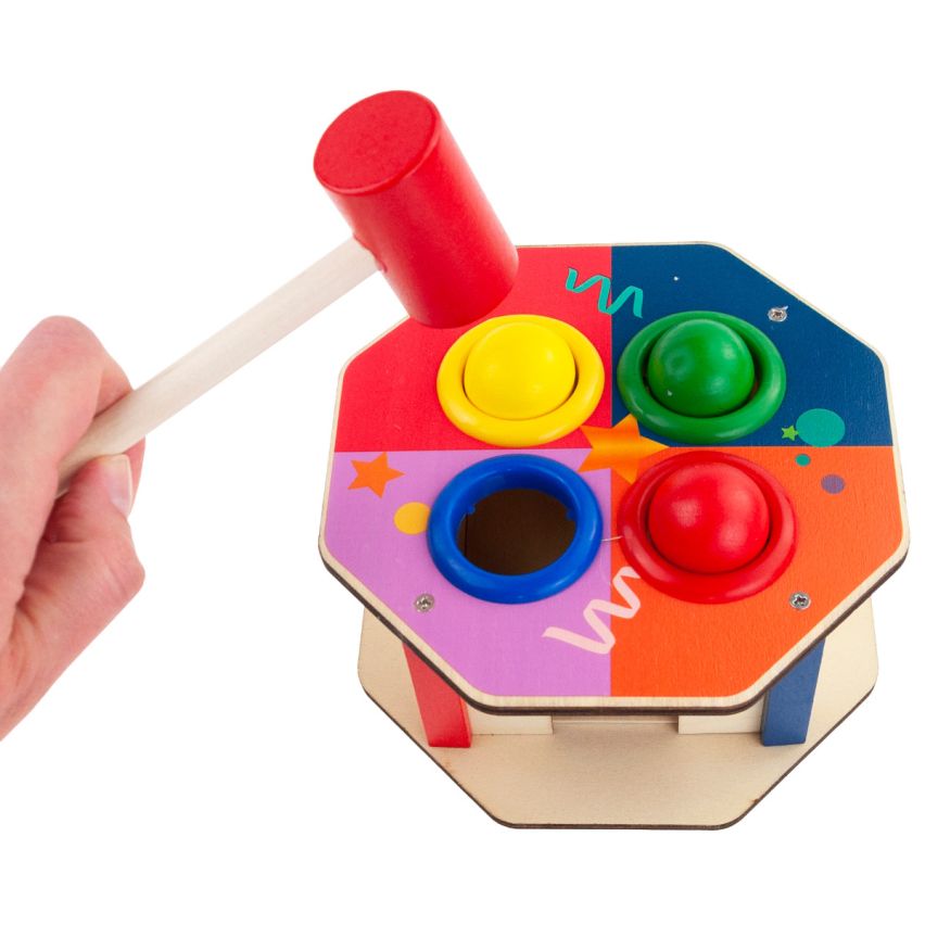 TG67016 MONTESSORI TAPPING GAME Hölzernes TAPPING PLAYER + farbiger Hammer