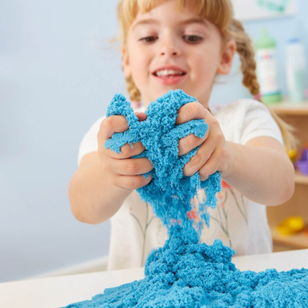 TG60132-1 KINETIC SAND MAGIC 1KG SANDCOLINE BARVY MODRÉ