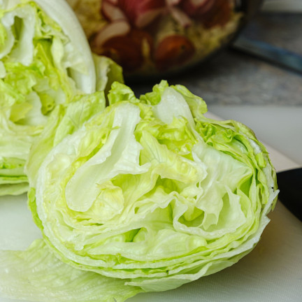 W1212 KNACKIGER EISBERGSALAT KÖNIGIN DES SOMMERS FRÜHGEMÜSESALAT SAMEN 1G