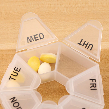 TG56518 ARZNEIMITTELBEHÄLTER TABLETTEN BOX ORGANIZER 7 TAGE WOCHE