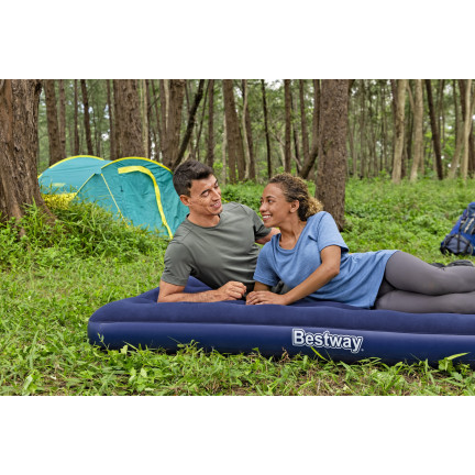 67002 Aufblasbare Zwei-Personen-Matratze aus Velours 191x137x22cm