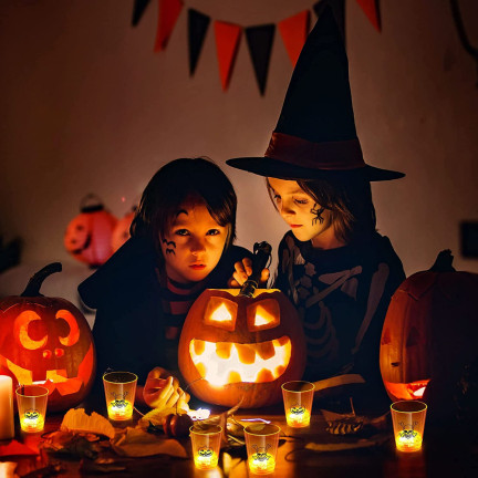 TG66287 HALLOWEEN GLAS LEUCHTENDE LED SCHÄDEL KÜRBIS