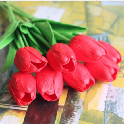 CV17692-7 TULPENSTRAUSS GUMMIERT GUMMIARTIG REALISTISCH ROT