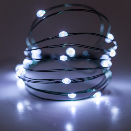 TG73524-1 VÁNOČNÍ STROMEK SVĚTLA ZELENÝ DRÁT BATERIE STUDENÉ SVĚTLO BÍLÉ 40LED