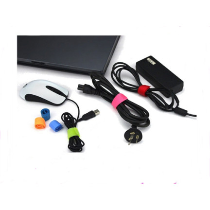 OO40 Stahovací páska na suchý zip