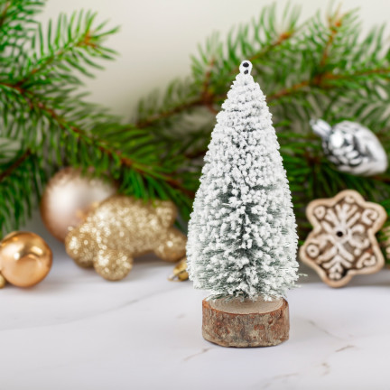 CV30060 SCHNEEBEDECKTER WEIHNACHTSBAUM KLEINER WEIHNACHTSBAUM DEKORATIVE FIGÜRCHEN