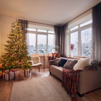 CV37142 OKRASNÁ VĚTEV NA VRCHOLU HLOH CESMÍNA JEŘÁB 4KS