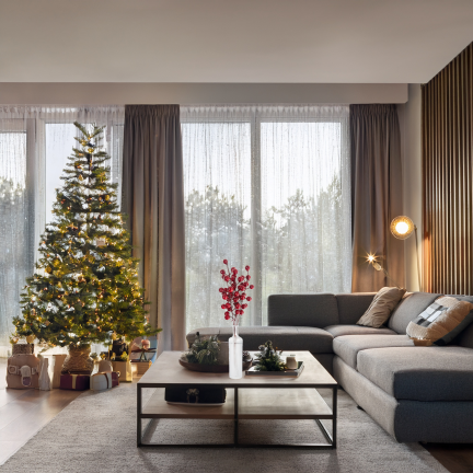 CV37142 OKRASNÁ VĚTEV NA VRCHOLU HLOH CESMÍNA JEŘÁB 4KS