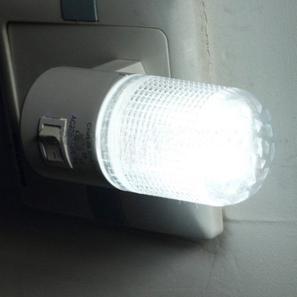 TV73 LED NOČNÍ LAMPA BÍLÁ do ložnice