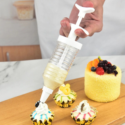 DO48 TORTENDEKORATIONSSPRITZE + 8 SPITZEN