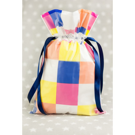 1284 FARBIGE QUADRATE GESCHENKTÜTE M 30X45