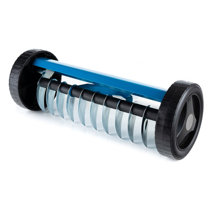 O16 Manual Aerator and Scarifier, Rotary Oscillating Model on Wheels, Lawn Spikes
