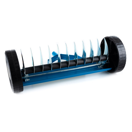 O16 Manual Aerator and Scarifier, Rotary Oscillating Model on Wheels, Lawn Spikes