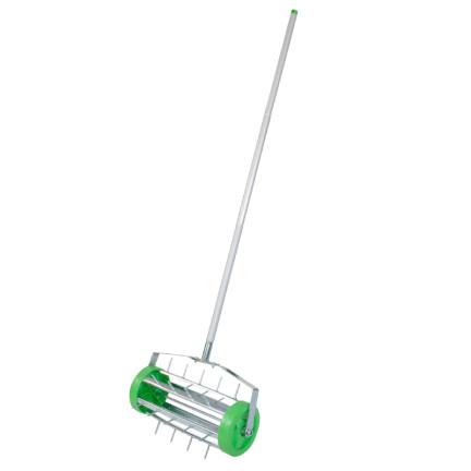O16B Manual Aerator and Scarifier, Rotary Cylinder Type with Wheels, Lawn Spikes