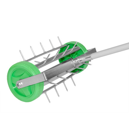 O16B Manual Aerator and Scarifier, Rotary Cylinder Type with Wheels, Lawn Spikes