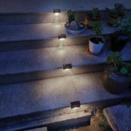 TG77660 SOLARLEUCHTEN 4 STÜCK. SOLAR LED GARTEN LICHTER FÜR TREPPEN TERRASSE ZAUN DÄMMERUNGSSENSOR