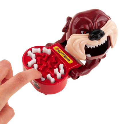 TG55530 GAME DOG BITCHING DOG reflexy