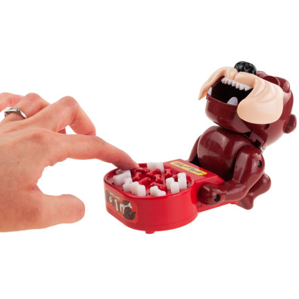 TG55530 GAME DOG BITCHING DOG reflexy