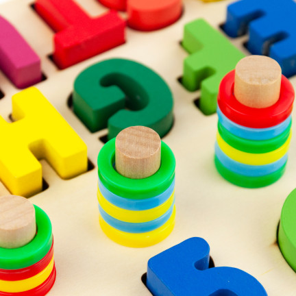 TG67011 montessori dřevěné skládačky abeceda číslice věda