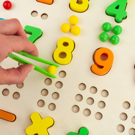 TG67012 MONTESSORI DŘEVĚNÉ PUZZLE MATEMATICKÉ UČENÍ
