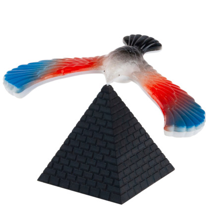 TG71289 MAGICKÁ PYRAMIDA BALANCUJÍCÍ PTÁK ANTIGRAVITAČNÍ BALANČNÍ FIGURKA