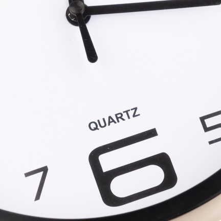 TG71354 WANDUHR LESBAR SEKUNDENZEIGER STILVOLL DICK FÜR WOHNZIMMER KÜCHE AA R6