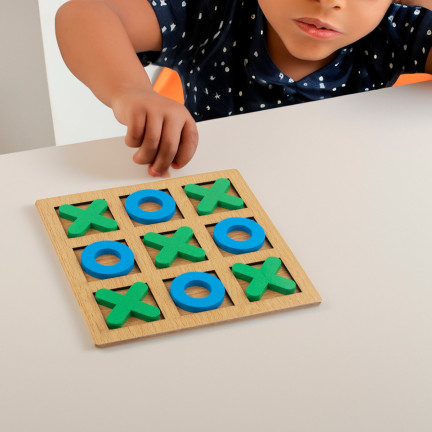 TG71381 Wooden Tic-Tac-Toe Game for Kids: Educational Logic Travel Game