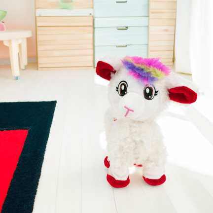 TG77512 ALPAKA INTERAKTIVES TANZENDES SPIELENDES MASKOTTCHEN FÜR KINDER