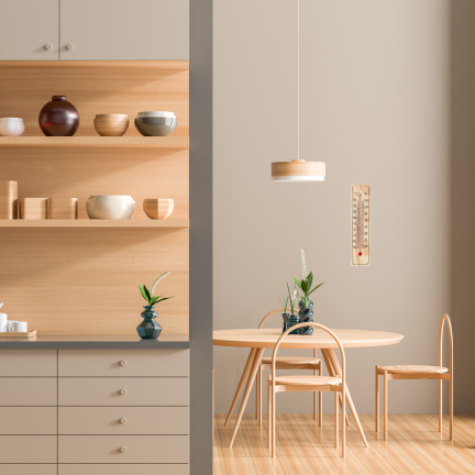 Mercury-free dye-sensitized room temperature thermometer for offices and warehouses 