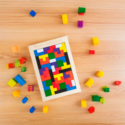 TG80424 DŘEVĚNÉ PUZZLE TETRIS TANGRAM MONTESORI