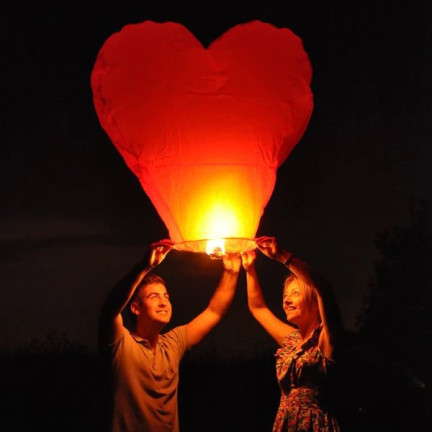 DD19 HAPPY HAPPY LAMPIONS FLYING HEART Hochzeitsfeier