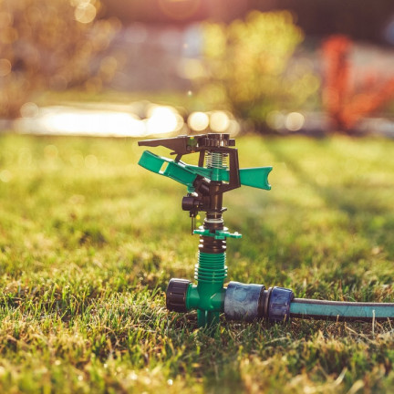WIL4615 PULSIERENDER SPRINKLER AUF STACHEL